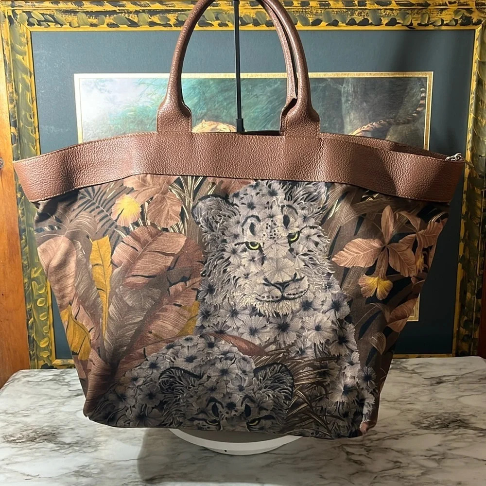 SALVATORE FERRAGAMO VINTAGE LEOPARD PRINT TOTE BAG. RARE in GUC